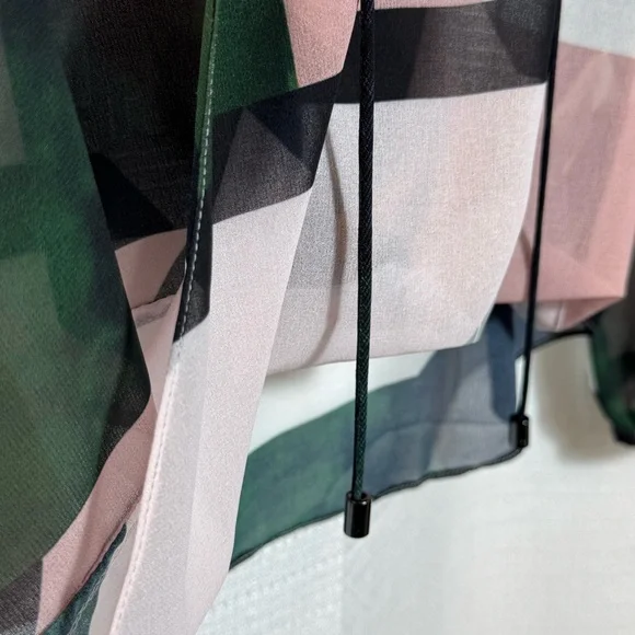 Ted Baker London Sheer Geometric Waterfall Blouse Designer Pink Green Size 1 - Picture 7 of 8